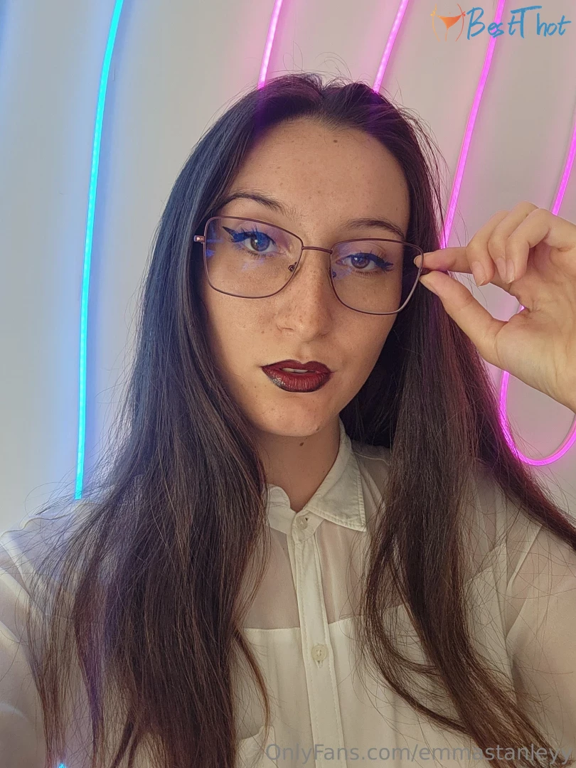 queenemmastanley #9803389