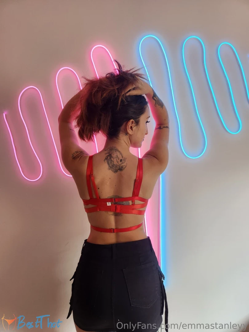 queenemmastanley #9803395