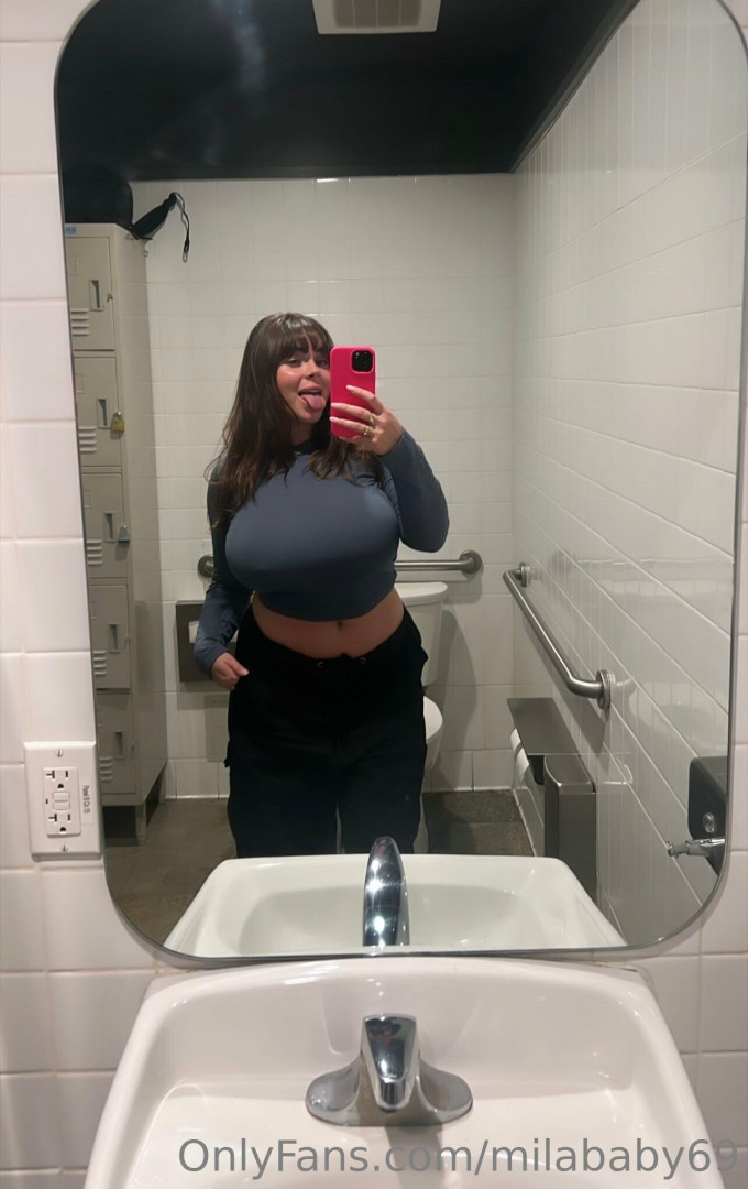 Photo by milababy69 published on August 22,2023 02:32:13 - BestThots