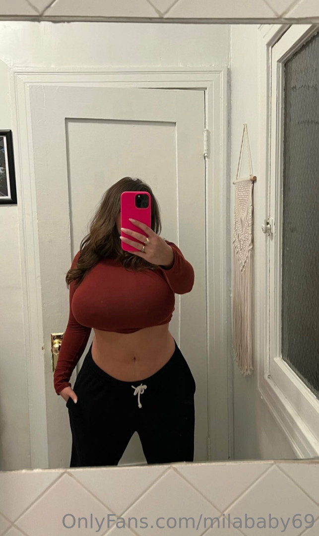 Photo by milababy69 published on August 22,2023 02:38:06 - BestThots