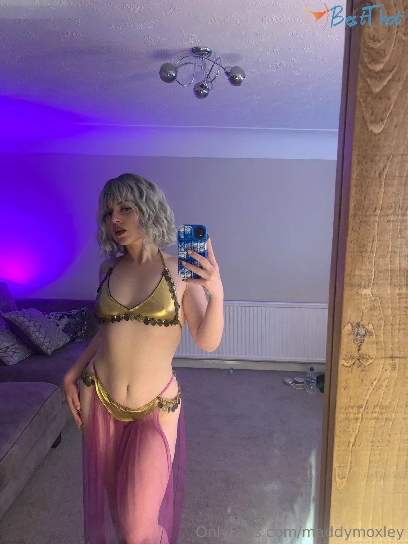 maddymoxley #9805175