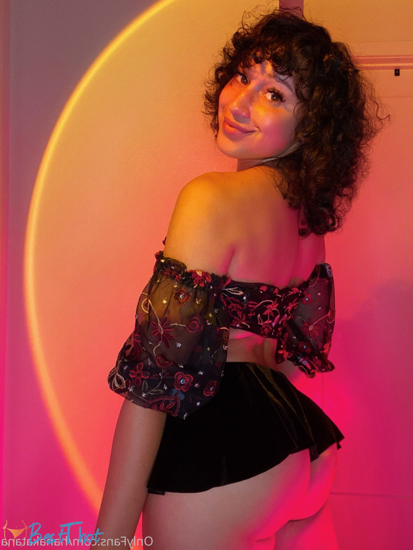 Photo by hanakatana published on December 18,2024 06:05:55 - BestThots