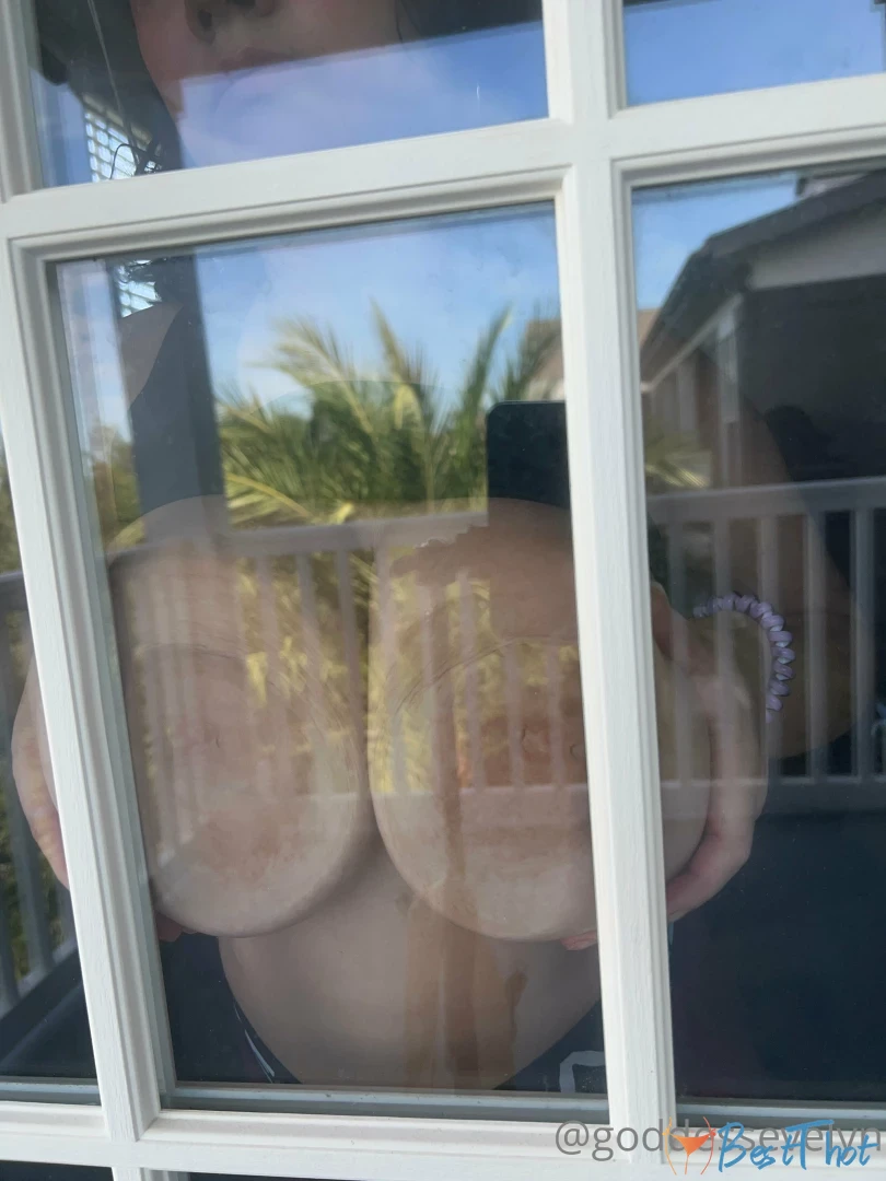 Photo by evelynluxe published on January 28,2025 23:01:41 - BestThots