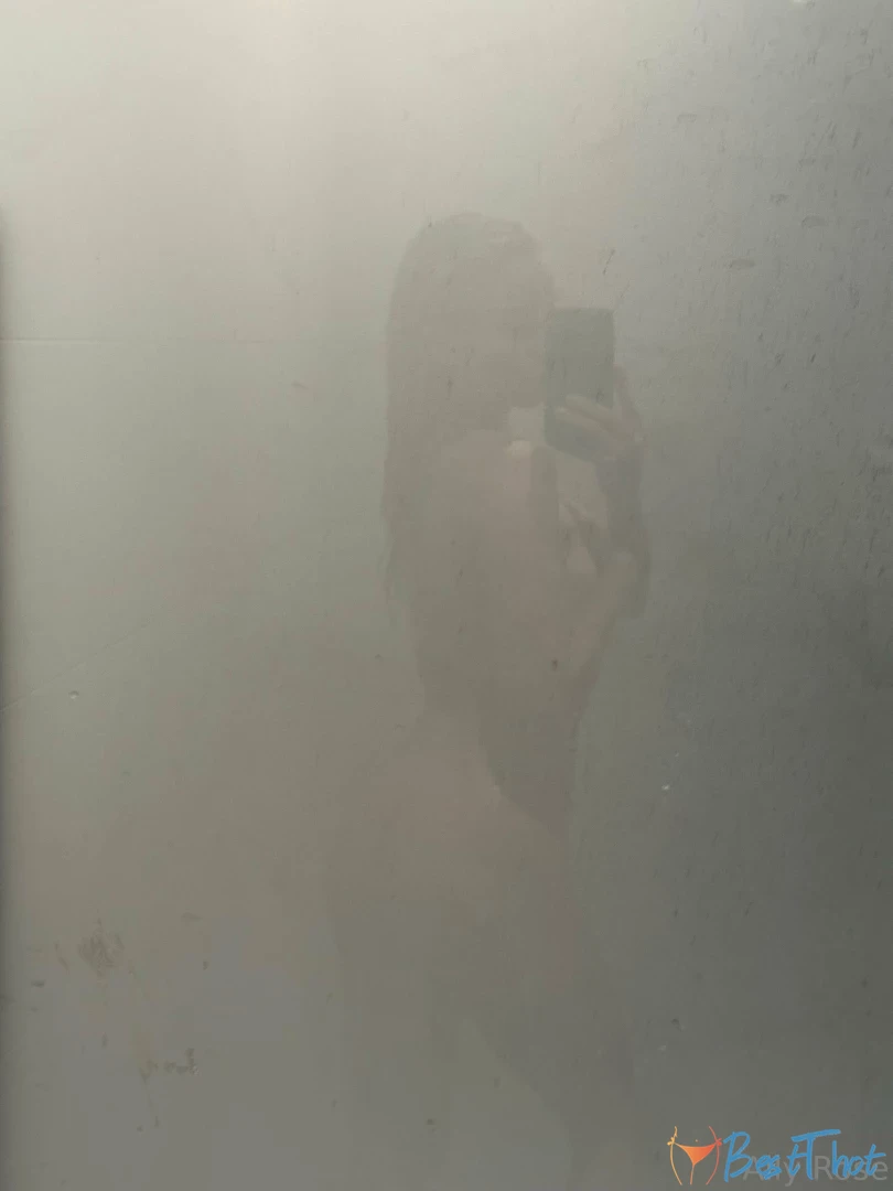 Photo by allyyrose published on January 28,2025 23:02:00 - BestThots