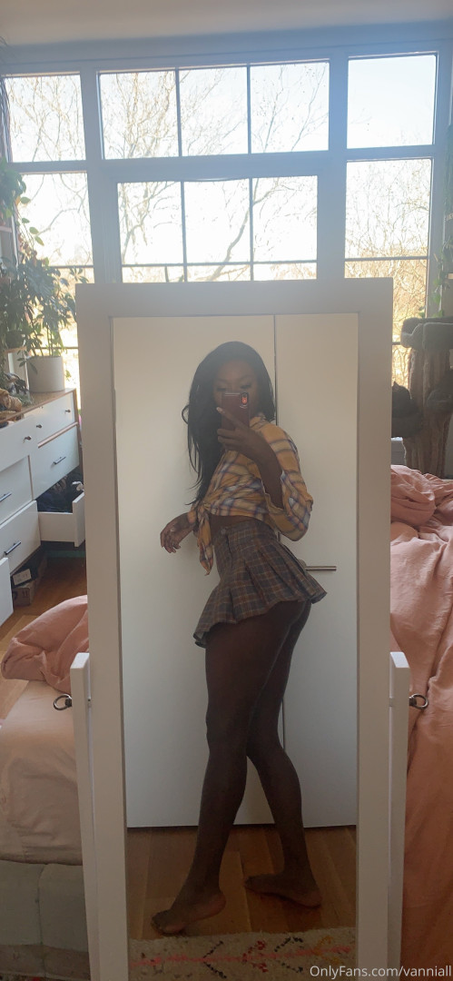 Photo by vanniall published on July 1,2023 11:11:16 - BestThots