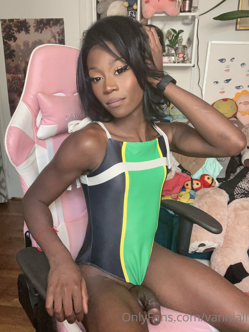 Photo by vanniall published on July 1,2023 11:13:43 - BestThots