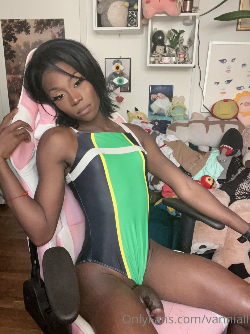 Photo by vanniall published on July 1,2023 11:28:49 - BestThots