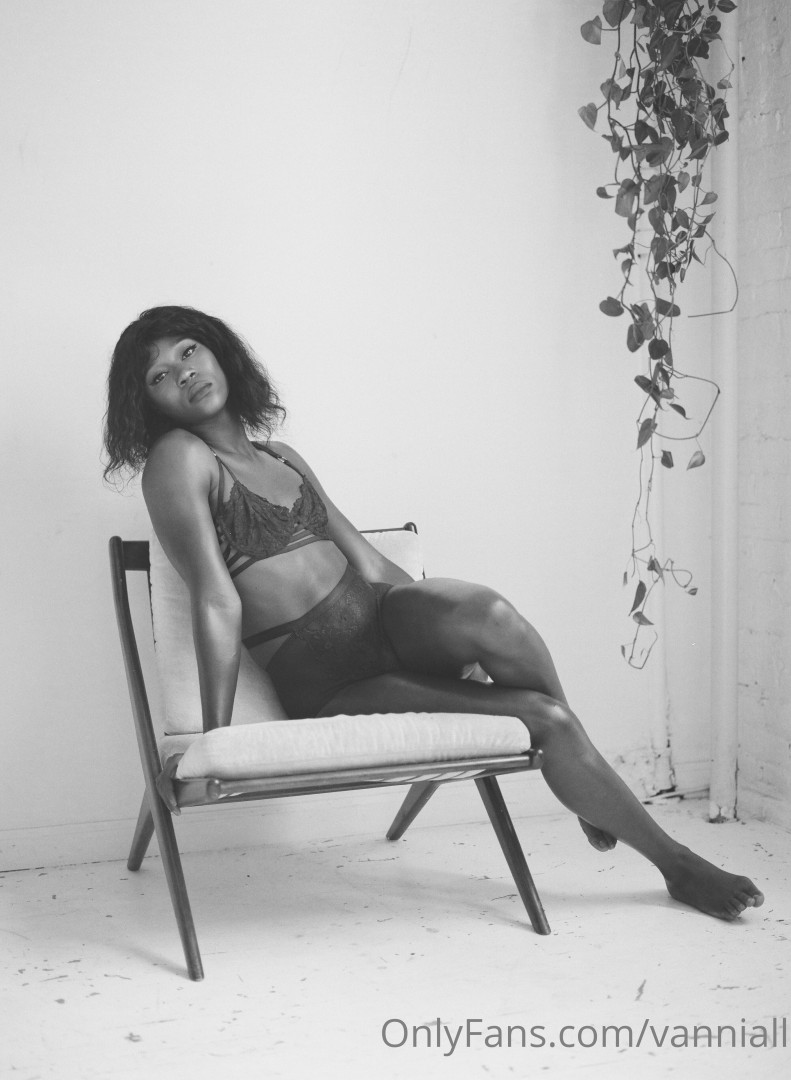 Photo by vanniall published on July 1,2023 12:00:04 - BestThots