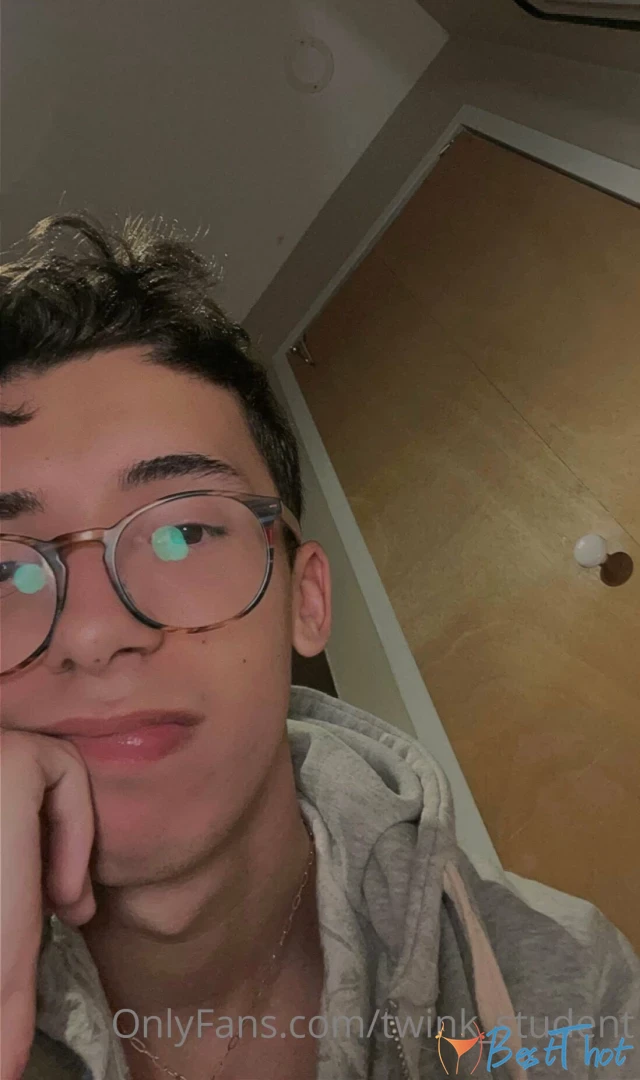 twink-student #9810658