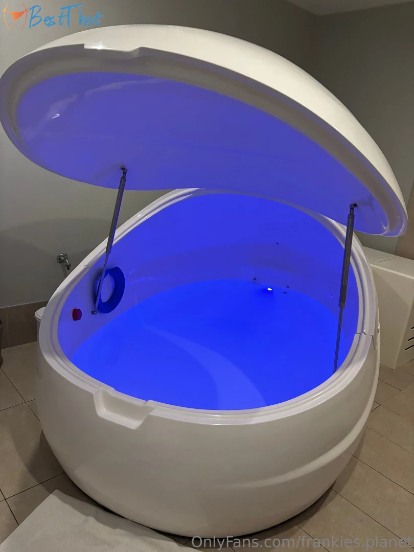 Photo by frankies-planet published on January 29,2025 07:02:52 - BestThots