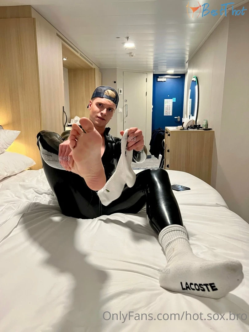 Photo by hot-sox-bro published on January 29,2025 08:01:04 - BestThots