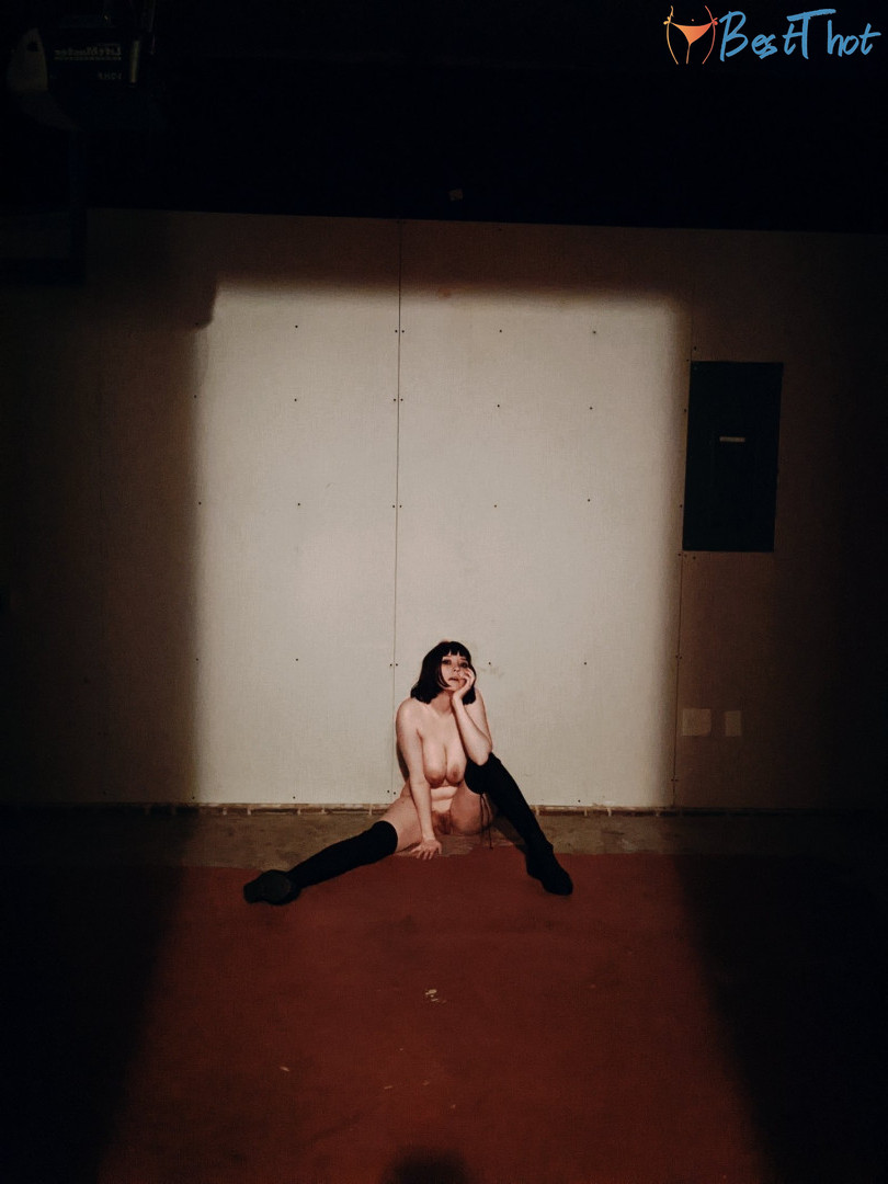 Photo by nataliagrey published on December 16,2024 21:06:41 - BestThots