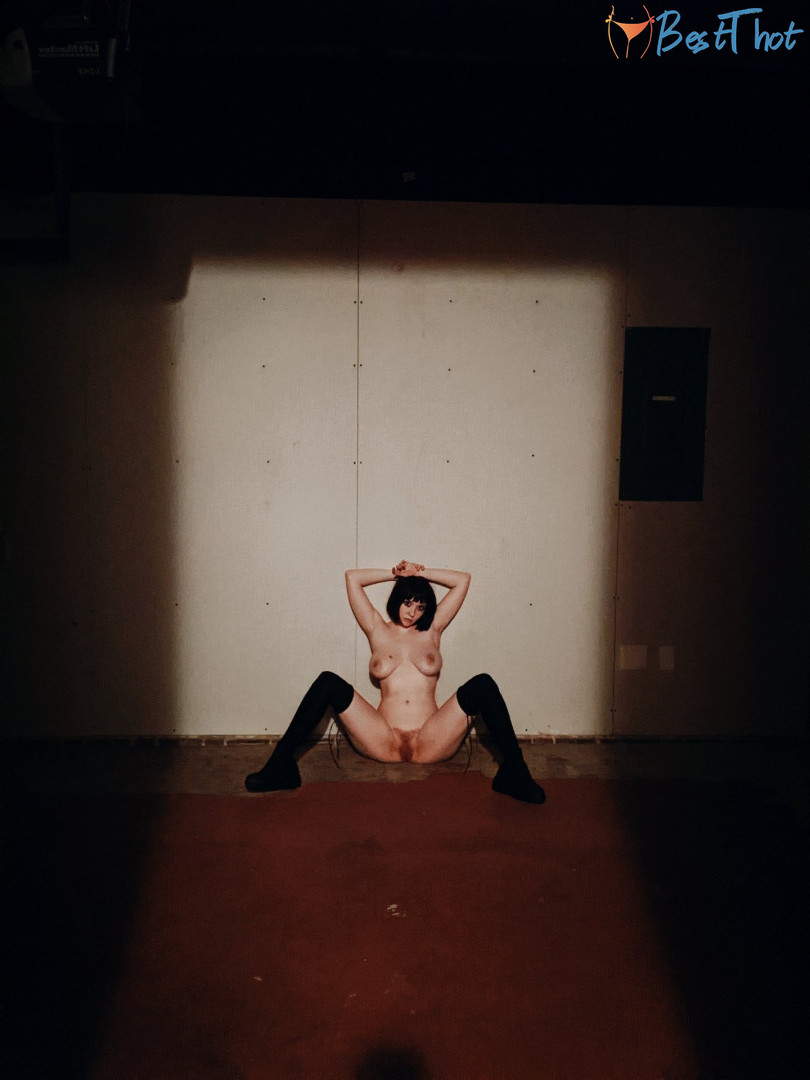 Photo by nataliagrey published on December 16,2024 22:05:33 - BestThots