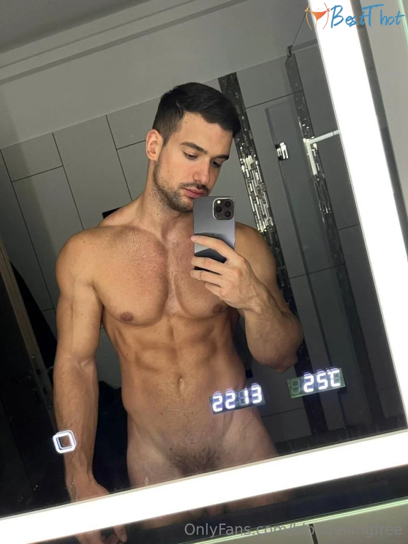 blondekingfree #9811084