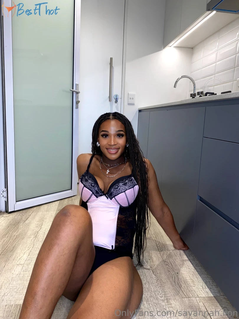 savannah-lion #9810877