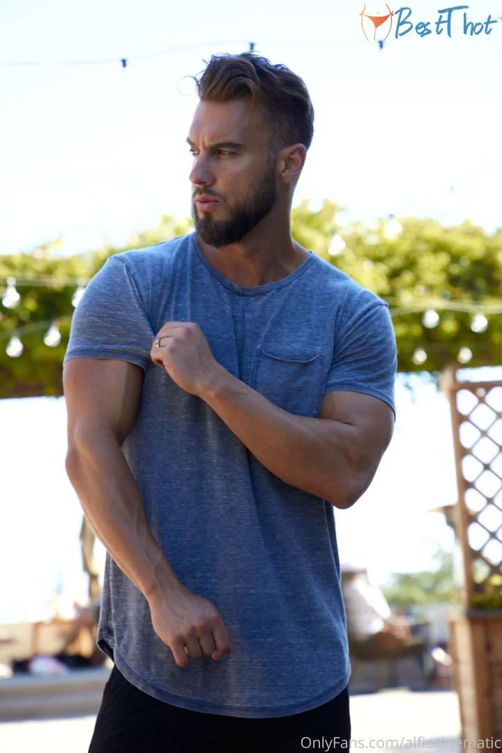 Photo by alfiecinematic published on January 29,2025 08:03:11 - BestThots