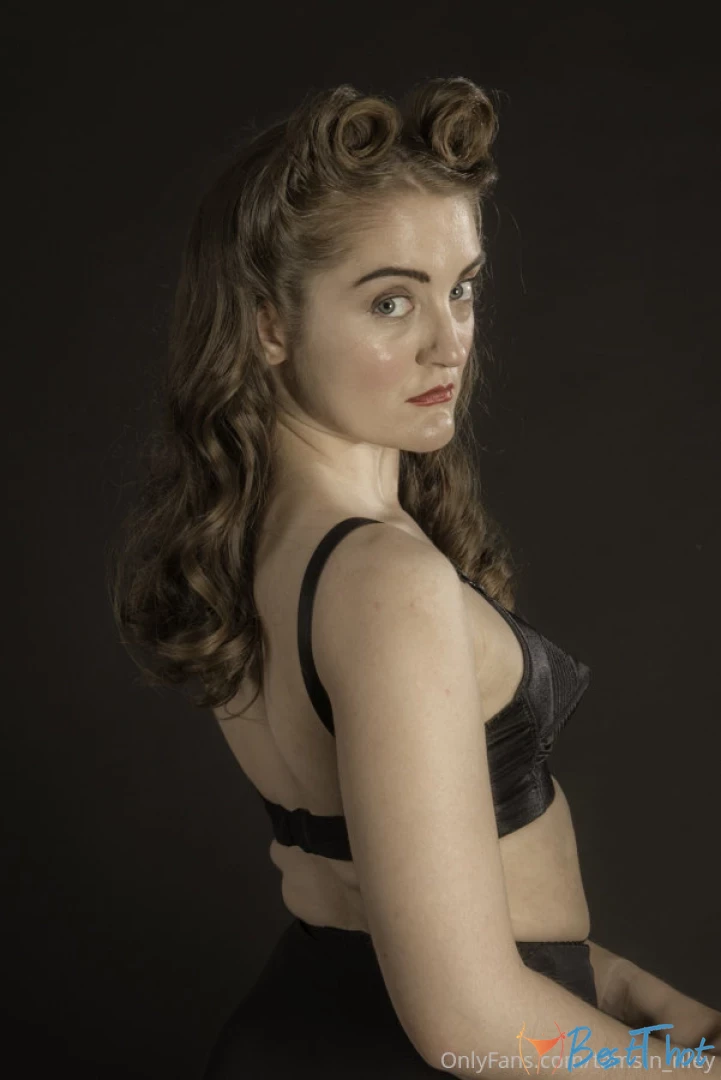 tamsin-riley #9812216