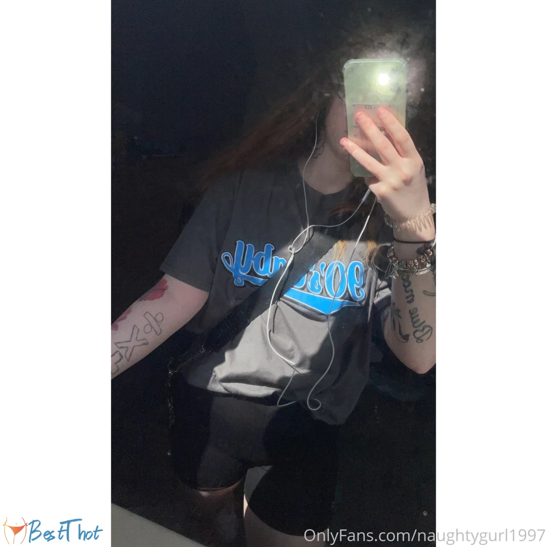 naughtygurl1997 #9812790