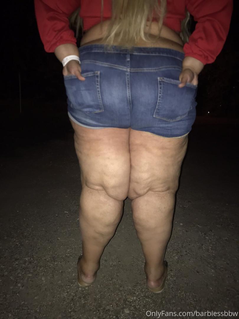 Photo by barbiessbbw published on December 9,2023 19:58:34 - BestThots
