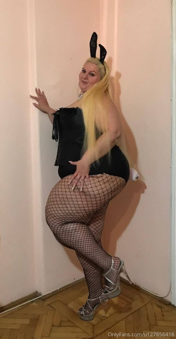 Photo by barbiessbbw published on December 9,2023 19:59:00 - BestThots