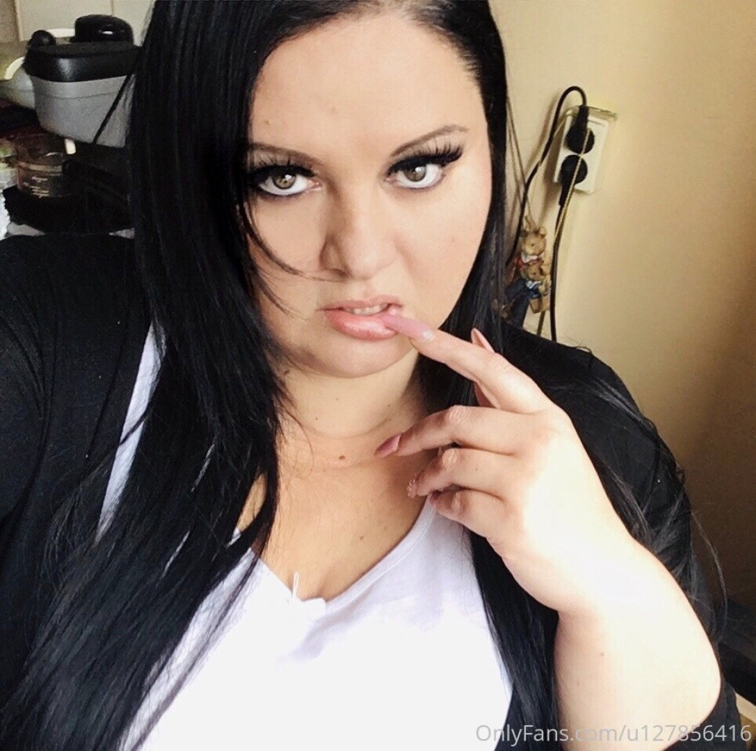 Photo by barbiessbbw published on December 9,2023 19:59:05 - BestThots