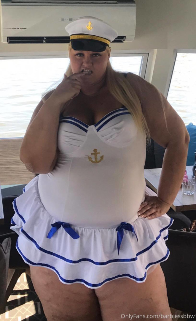 Photo by barbiessbbw published on December 9,2023 19:59:15 - BestThots
