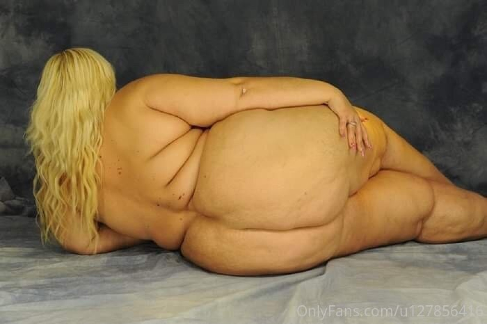 Photo by barbiessbbw published on December 9,2023 19:59:49 - BestThots