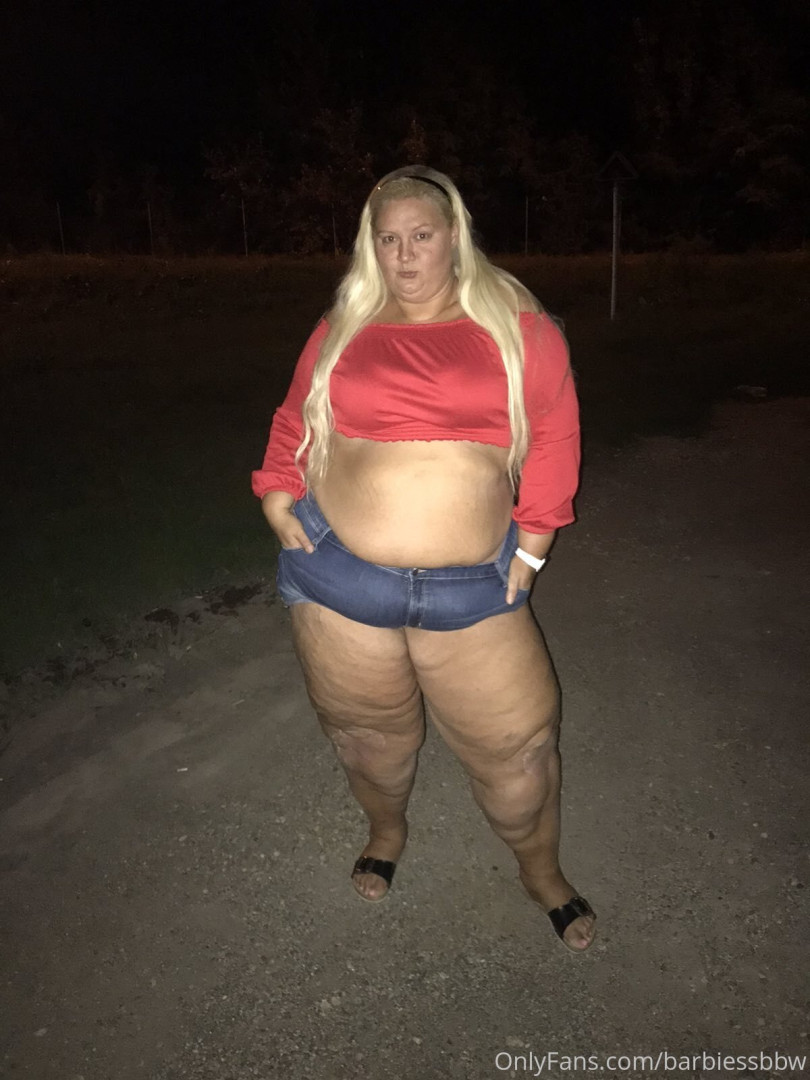 Photo by barbiessbbw published on December 9,2023 20:00:20 - BestThots