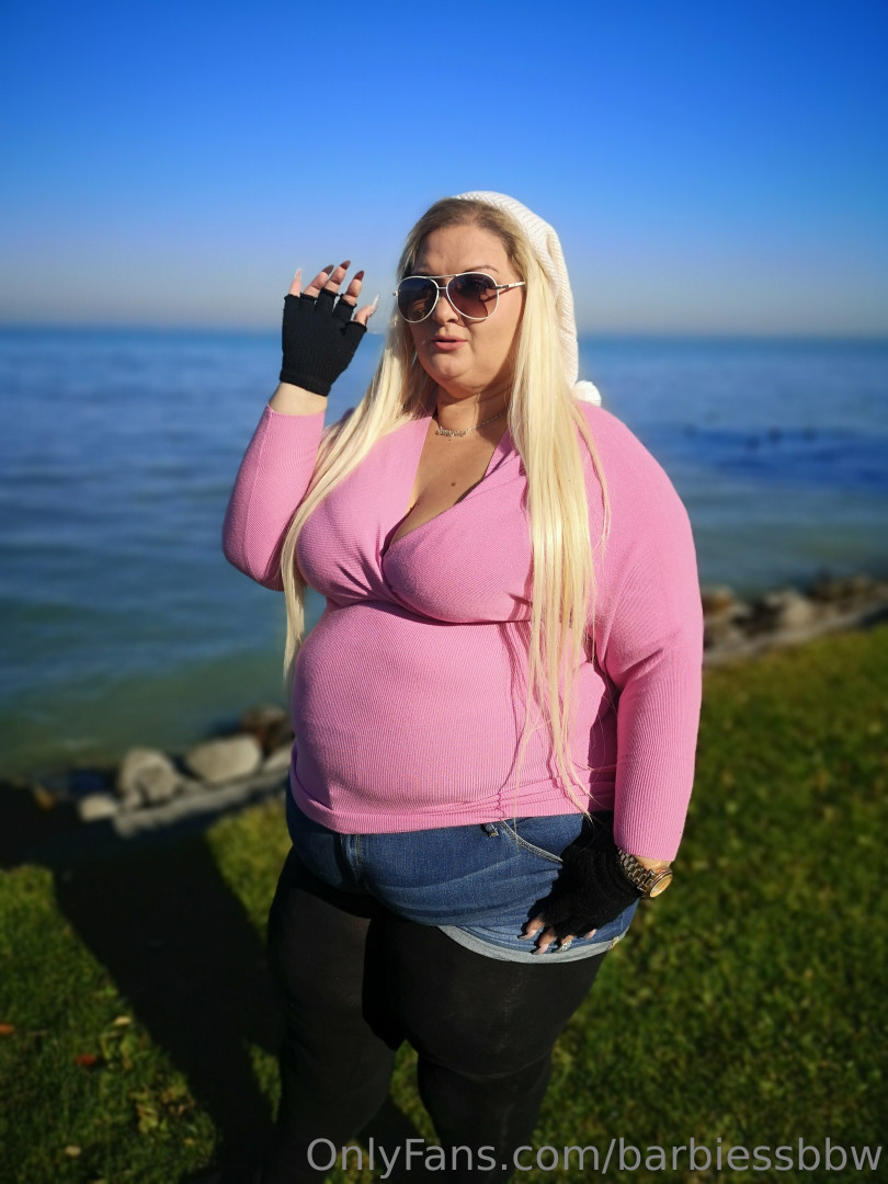 Photo by barbiessbbw published on December 9,2023 20:00:31 - BestThots
