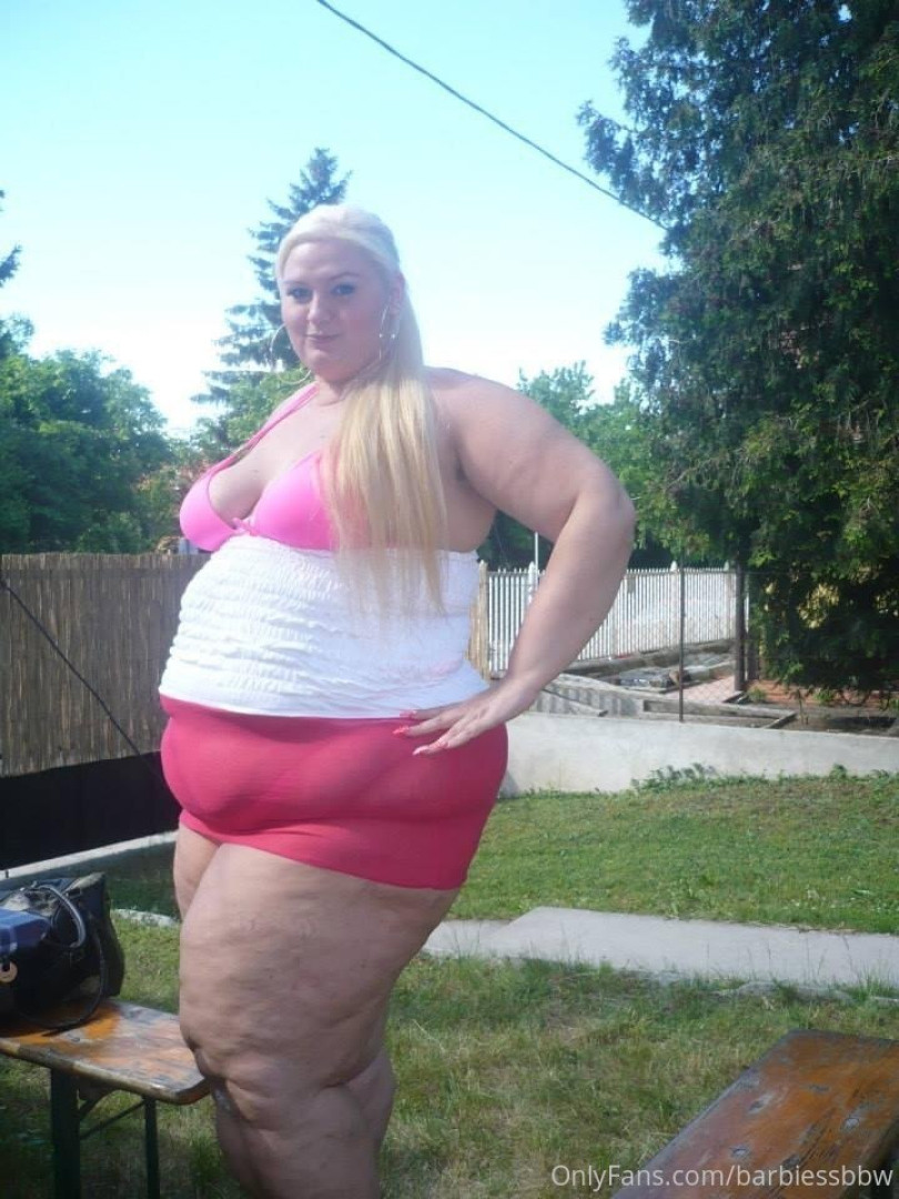Photo by barbiessbbw published on December 9,2023 20:00:32 - BestThots