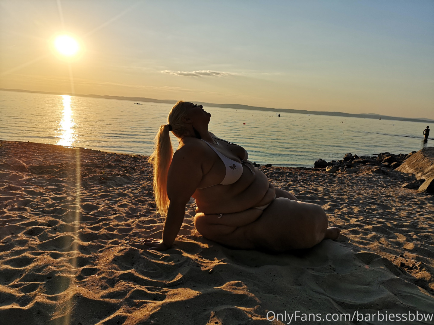Photo by barbiessbbw published on December 9,2023 20:00:43 - BestThots