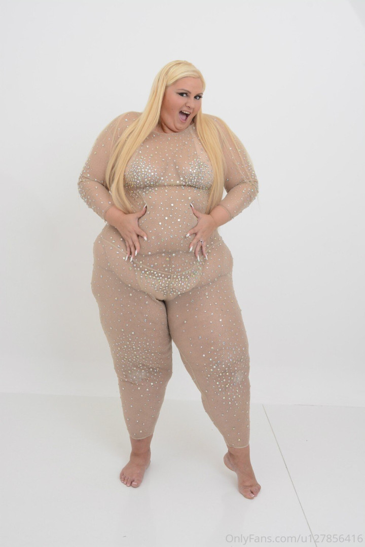 Photo by barbiessbbw published on December 9,2023 20:00:45 - BestThots