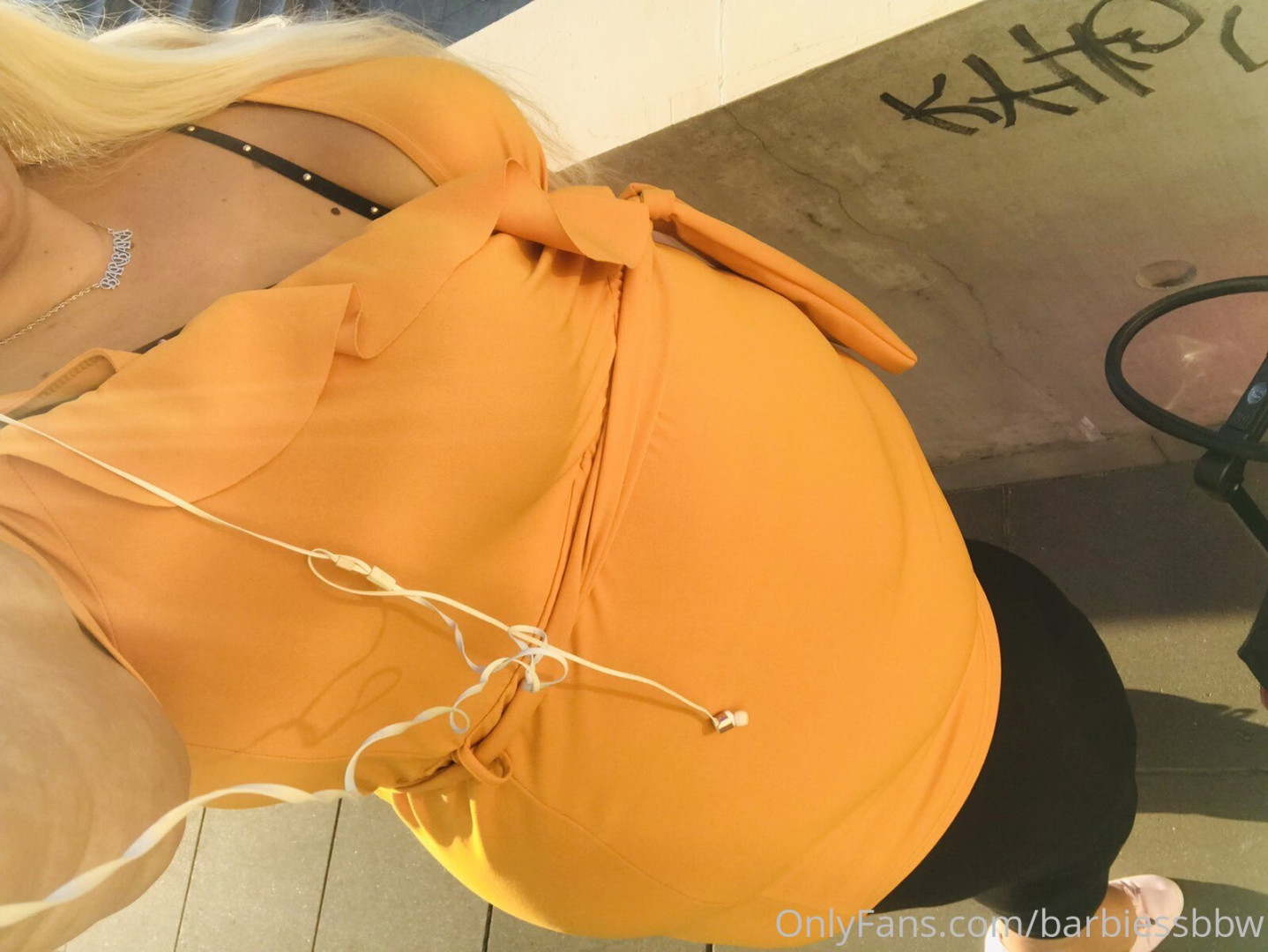 Photo by barbiessbbw published on December 9,2023 20:00:48 - BestThots