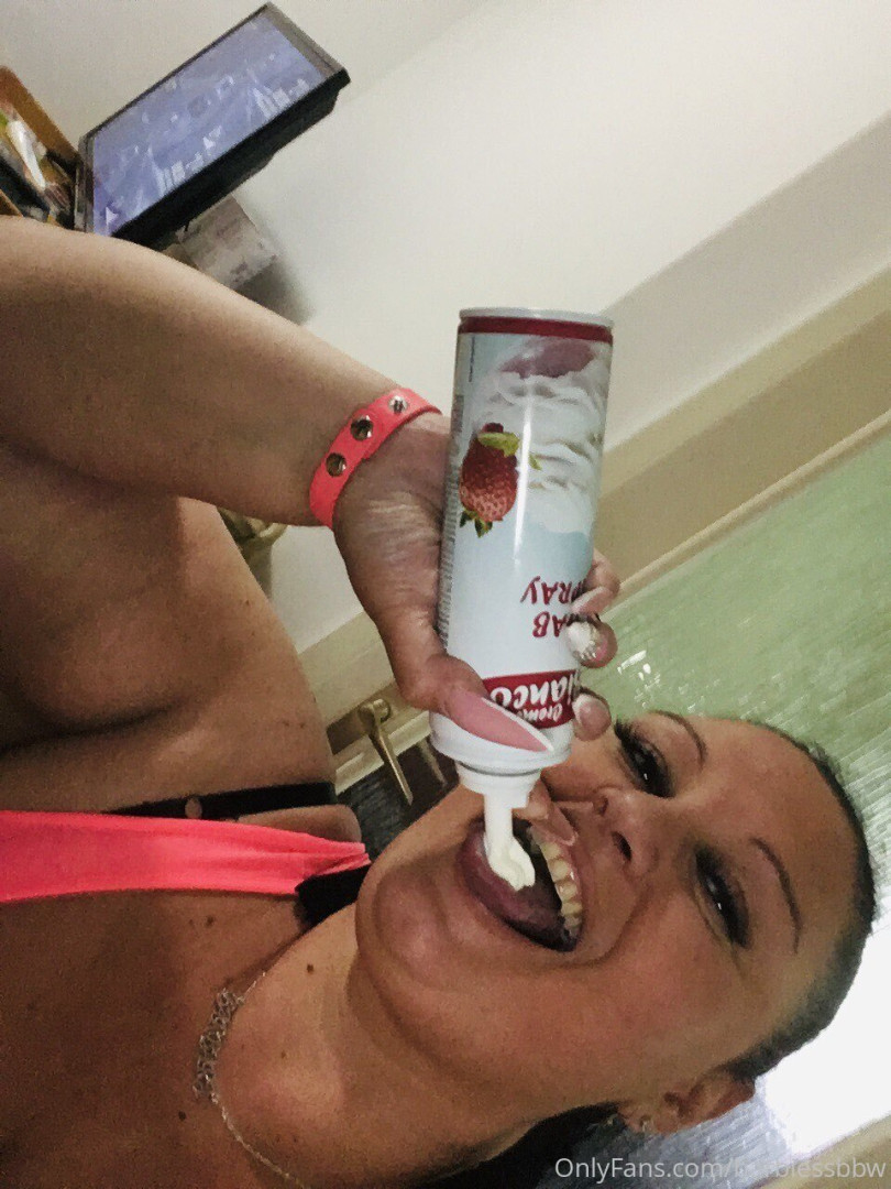 Photo by barbiessbbw published on December 9,2023 20:00:58 - BestThots