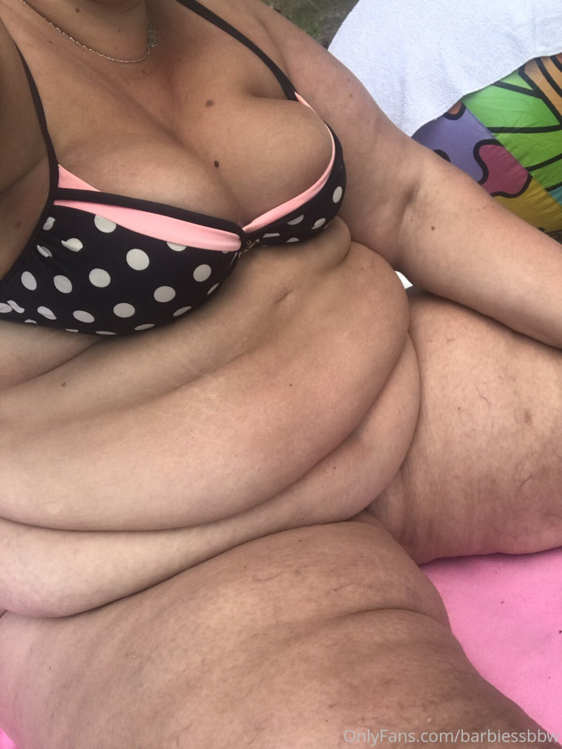 Photo by barbiessbbw published on December 9,2023 20:01:50 - BestThots