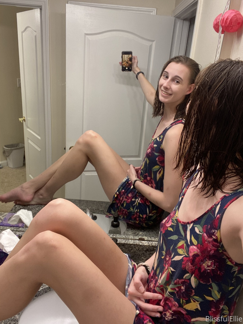 Photo by blissfulellie published on December 11,2023 06:24:11 - BestThots
