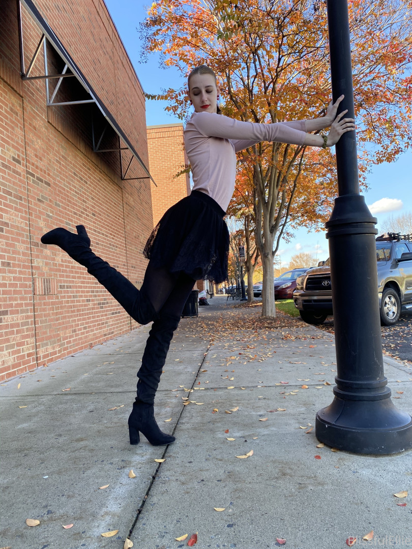 Photo by blissfulellie published on December 11,2023 06:34:32 - BestThots