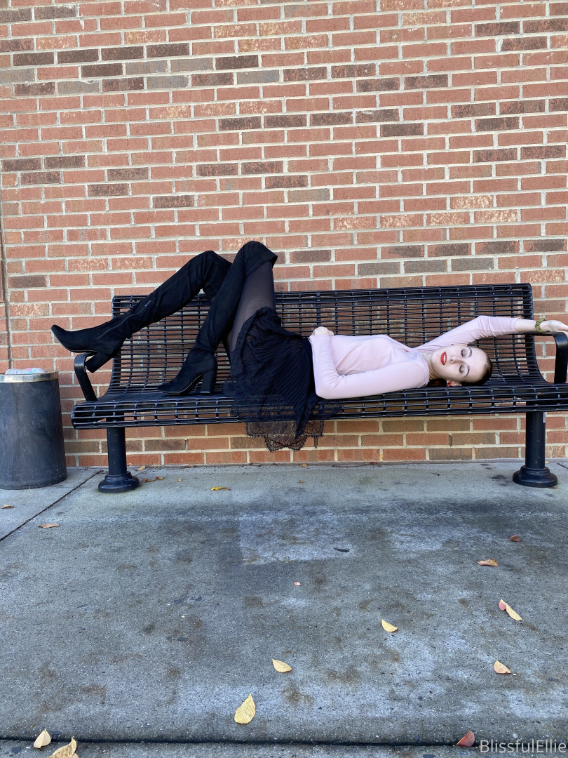 Photo by blissfulellie published on December 11,2023 06:34:40 - BestThots