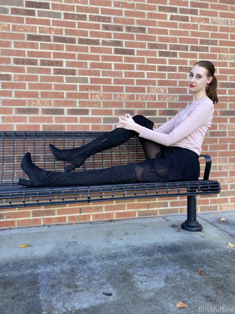 Photo by blissfulellie published on December 11,2023 06:34:41 - BestThots