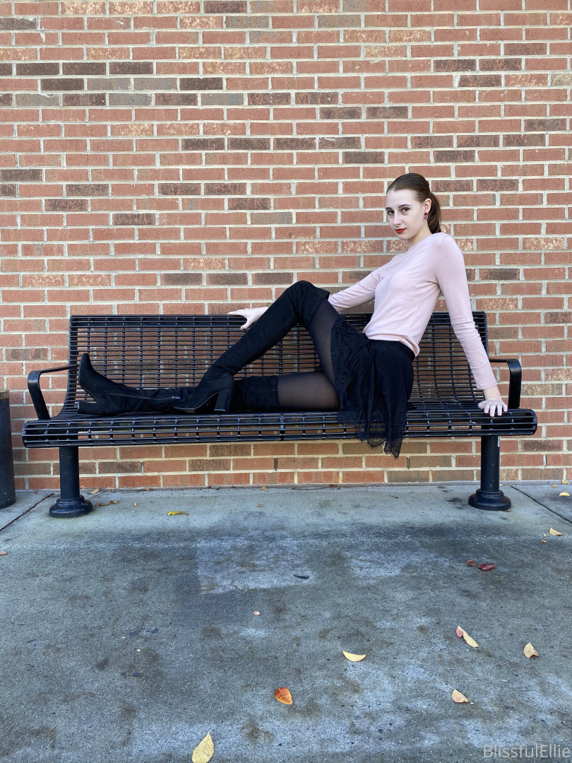 Photo by blissfulellie published on December 11,2023 06:34:49 - BestThots