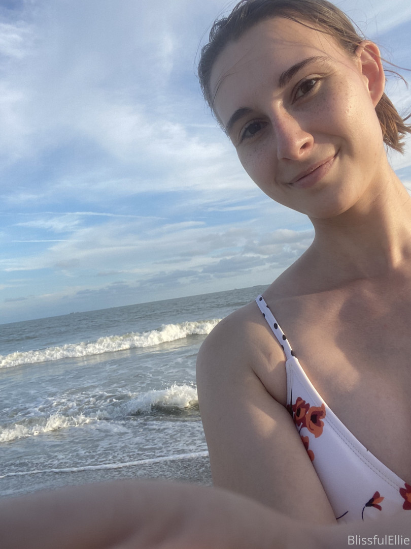 Photo by blissfulellie published on December 11,2023 06:38:16 - BestThots