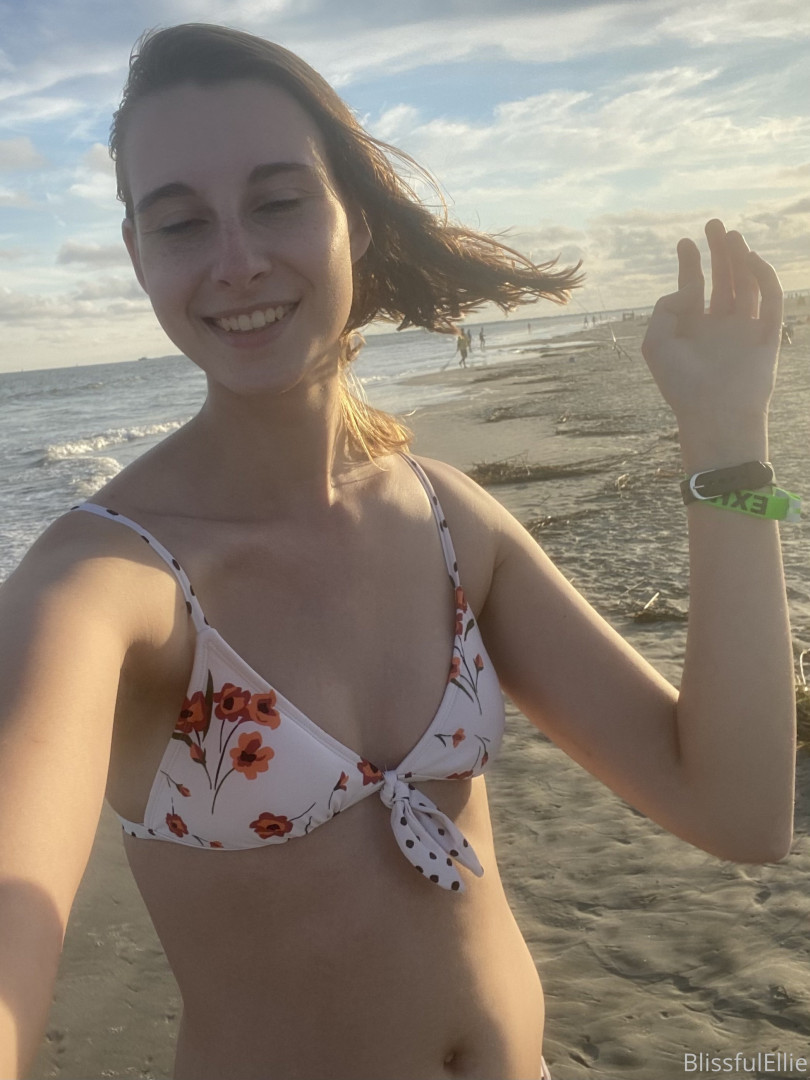 Photo by blissfulellie published on December 11,2023 06:38:25 - BestThots