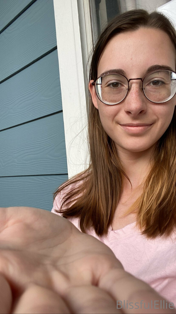 Photo by blissfulellie published on December 11,2023 06:40:46 - BestThots