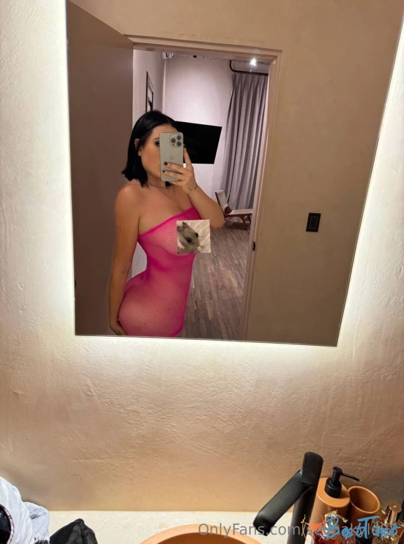 Photo by fridaberridioficial published on January 29,2025 14:02:35 - BestThots