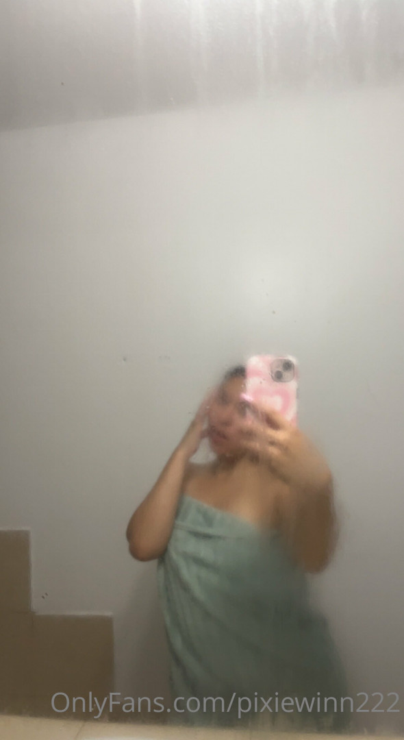 Photo by pixiewinn222 published on July 5,2023 16:30:03 - BestThots
