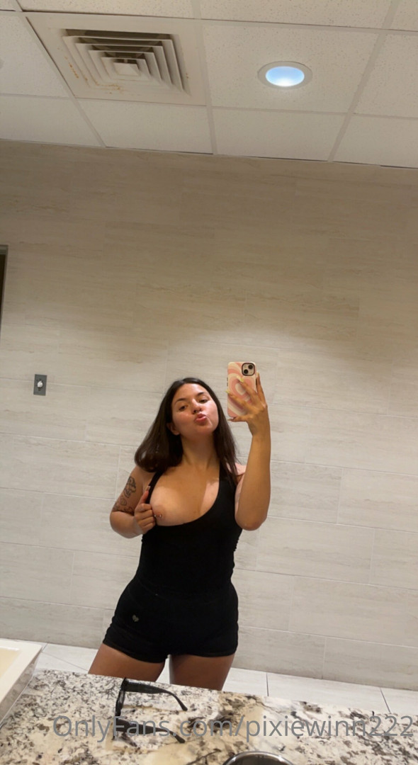 Photo by pixiewinn222 published on July 5,2023 16:36:59 - BestThots