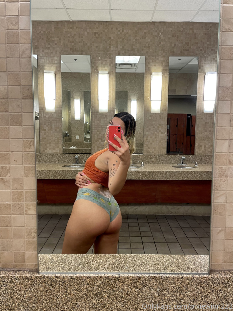Photo by pixiewinn222 published on July 5,2023 16:57:00 - BestThots