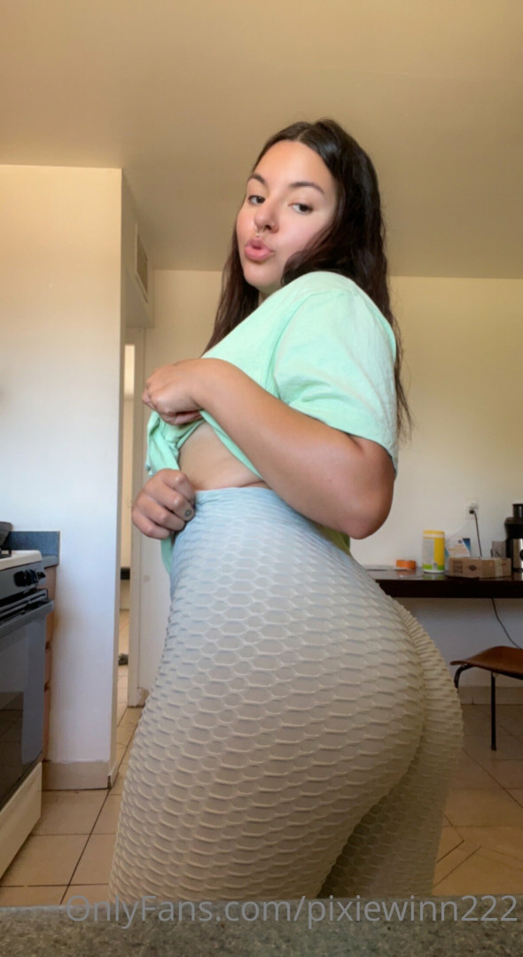 Photo by pixiewinn222 published on July 5,2023 17:05:21 - BestThots