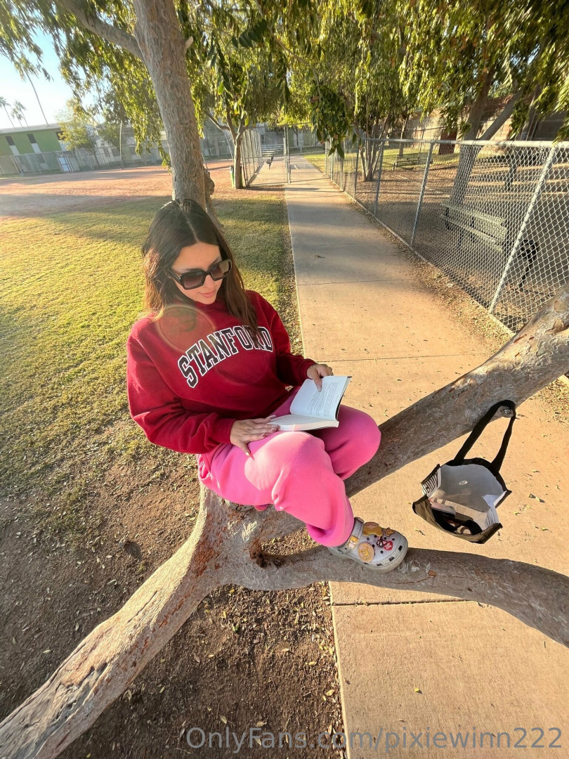 Photo by pixiewinn222 published on July 5,2023 17:11:11 - BestThots
