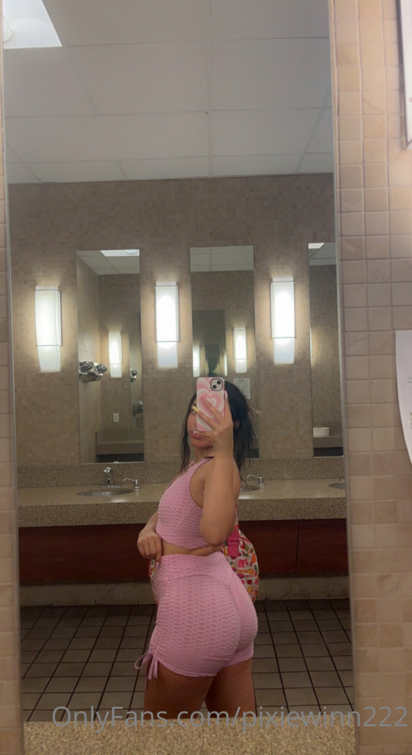 Photo by pixiewinn222 published on July 5,2023 17:12:27 - BestThots